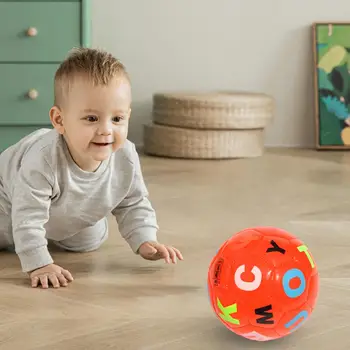 Малка футболна топка Случаен Стил на Водоустойчиви PVC Вътрешен Външен Малка Футболна Топка Детска играчка, Детска Футболна играчка Подобрява равновесието