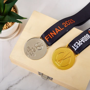Метална медал на Шампионската Лига Европа, точно копие на златни Сребърни медали, футболни сувенири, изработени от сплав с, Колекция от феновете